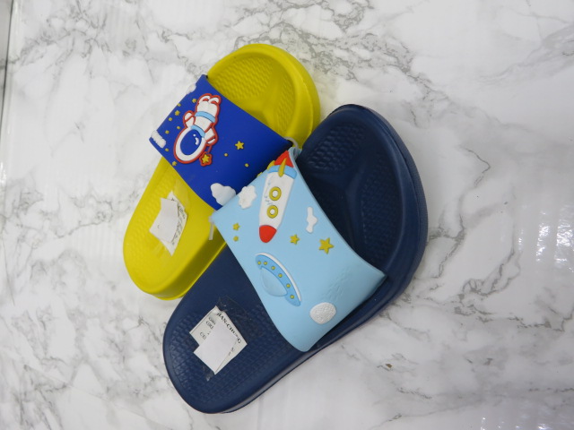 Klapki Dziecięce YX-81 MIX GREY-PINK-CORA-GREEN-YELLOW-NAVY 24/29 1