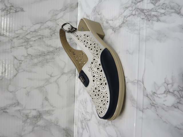 Klapki Damskie J35-7 WHITE/BLUE 37-42