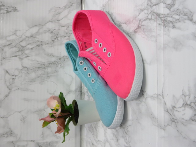 Trampki Dziecięce 128E JEDEN 30-35