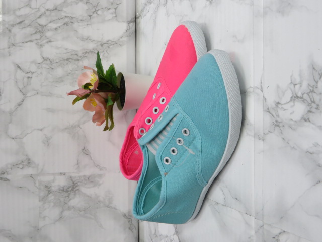 Trampki Dziecięce 128E JEDEN 30-35 1