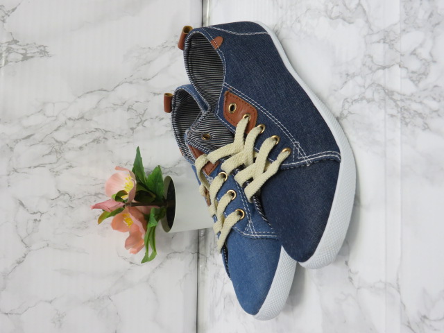 Trampki Dziecięce 354C JEDEN 30-35