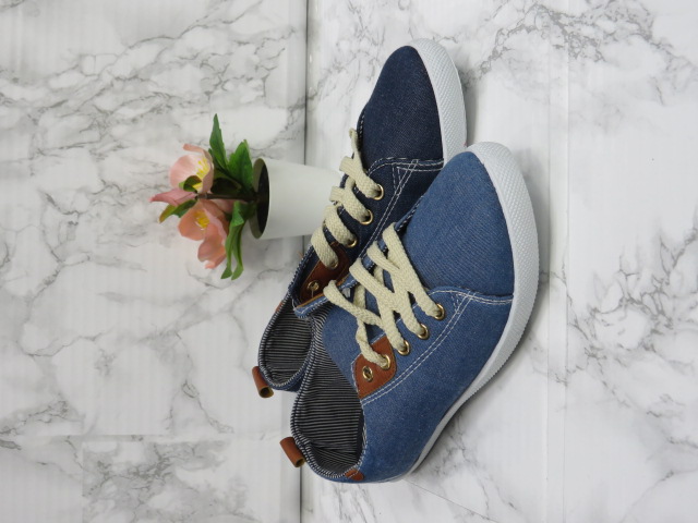 Trampki Dziecięce 354C JEDEN 30-35 1