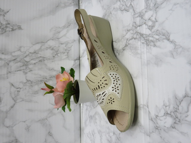 Sandały damskie M827 BEIGE 36-41 1