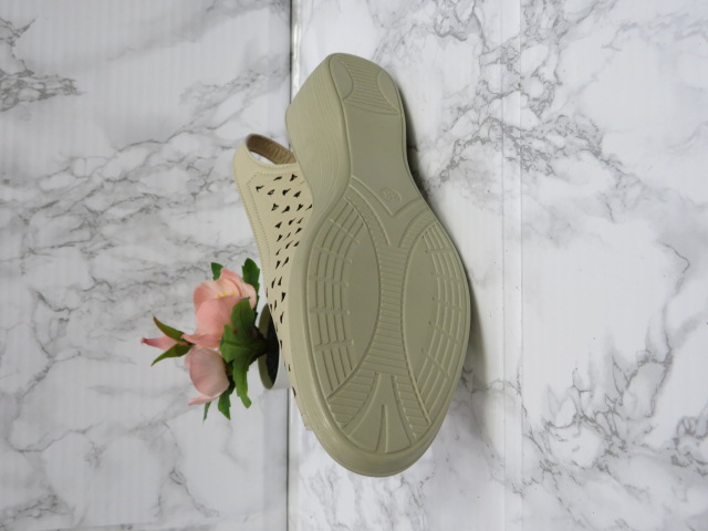 Sandały damskie M825 BEIGE 36-41 2