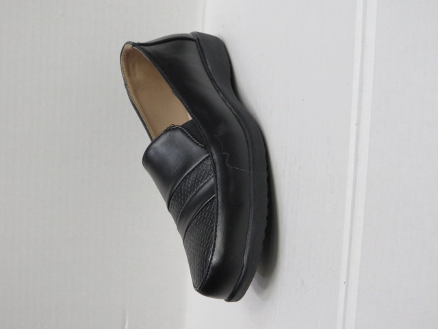 Półbuty Damskie D65-18 JEDEN 37-42