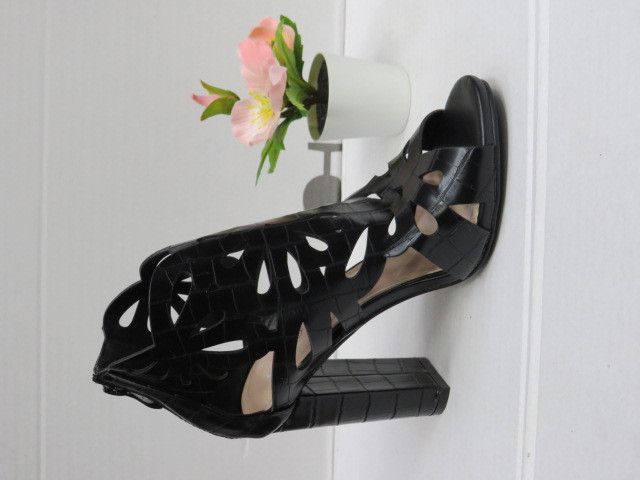 Czółenka damskie AF 28 BLA 36/41 1