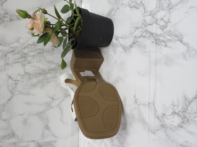 Klapki damskie SK102 WHITE 36-41 2