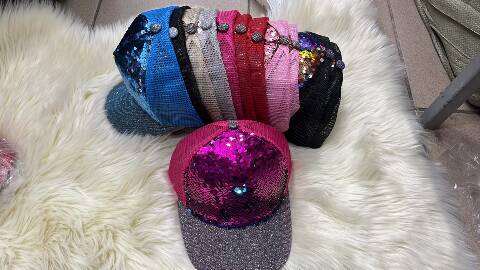 Czapki dziecięce 8349 Mix kolor Standard