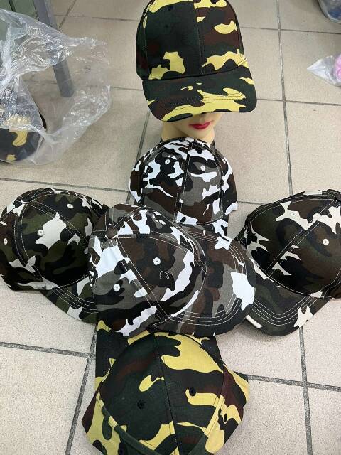 Czapki męskie 8354 Mix kolor Standard