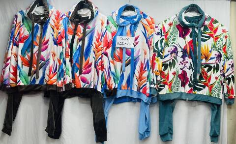 Komplet damskie 8482 Mix kolor Standard (towar polskie) 1