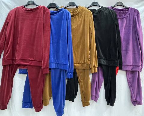 Komplet damskie 8493 Mix kolor Standard (towar polskie) 1