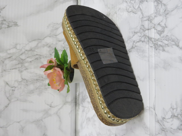 Klapki Damskie TZ114-6 JEDEN 36-41 2