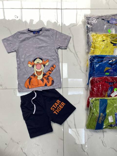 Komplet chłopięcy 3957 1 kolor 5-8