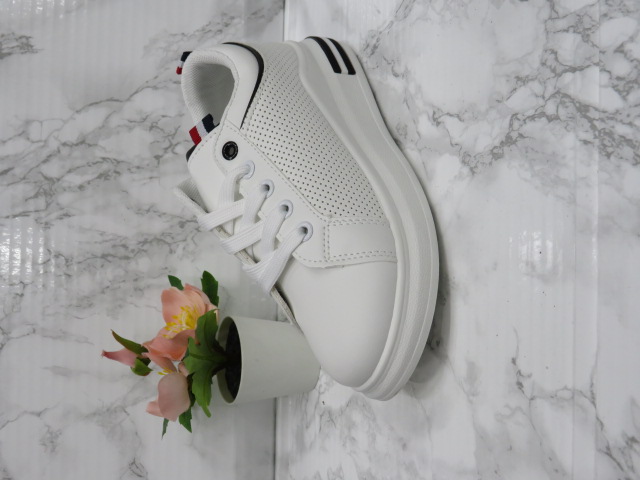 Buty Sportowe Dziecięce C900 WHITE/BLACK 30-35