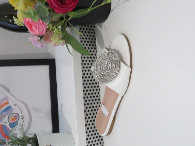 Klapki Damskie BQB7667 WHITE 36-41