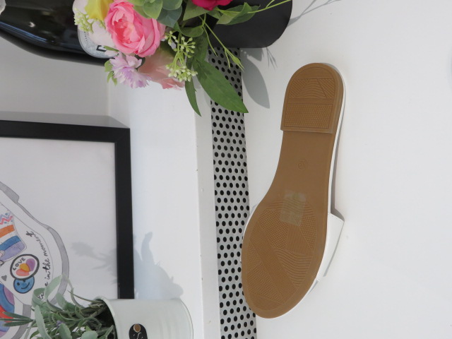 Klapki Damskie BQB7667 WHITE 36-41 2