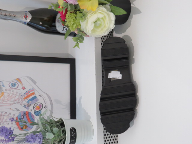 Półbuty Damskie J18 BLACK 36-41 2