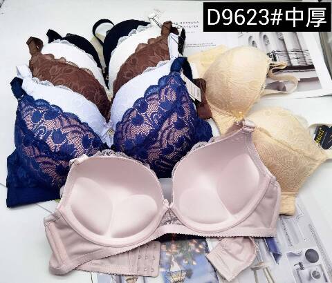 Biustonsze damskie D9623 1 Kolor D 1