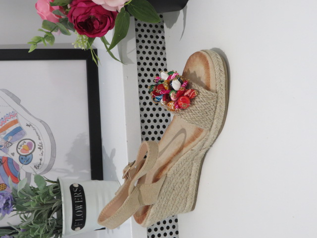 Czółenka damskie C054 BEIGE 36-41 1