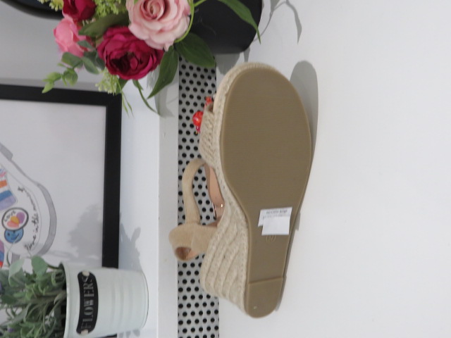 Czółenka damskie C054 BEIGE 36-41 2