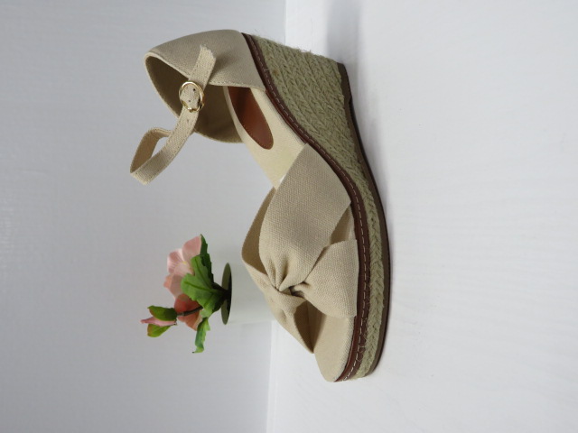 Czółenka damskie LE-558 BEIGE 36-41