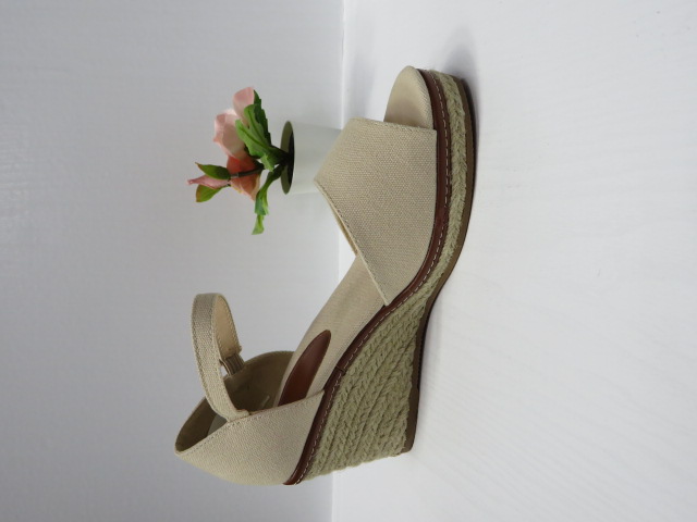 Czółenka damskie LE-557 BEIGE 36-41 1