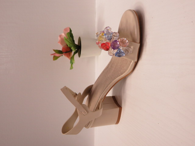 Czółenka damskie LE-567 BEIGE 36-41 1