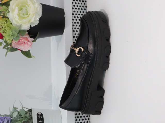 Półbuty Damskie J18 JEDEN 36-41