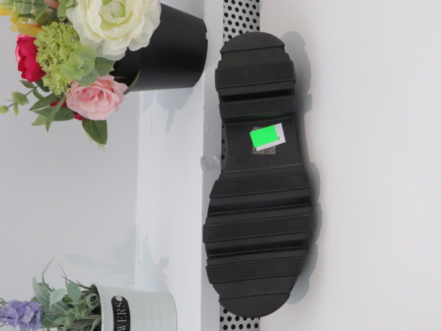 Półbuty Damskie J18 JEDEN 36-41 2