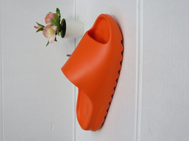 Klapki Damskie TKB-5-11 JEDEN 36-41