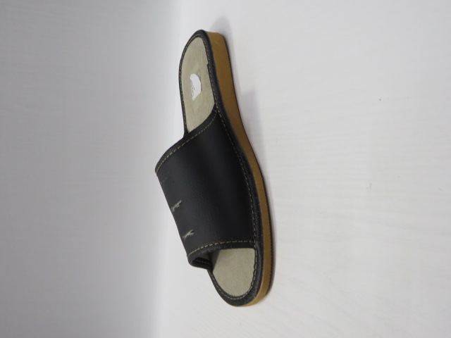Kapcie Meskie  M-8 JEDEN 40-45 1