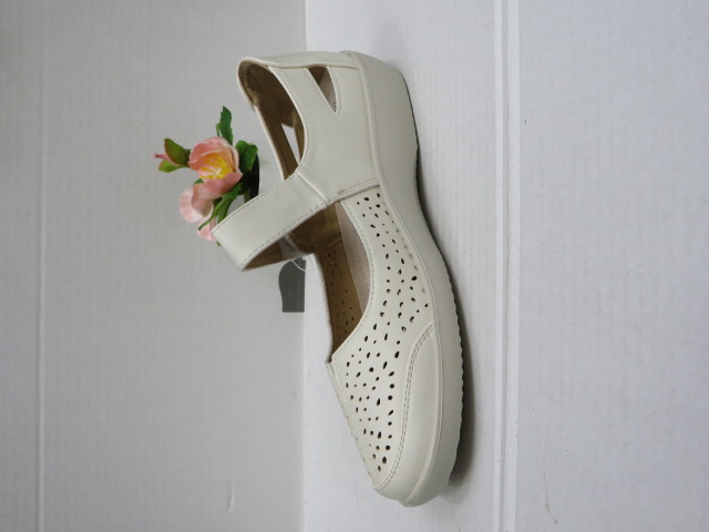 Półbuty Damskie 8803-2 JEDEN 37-42 1