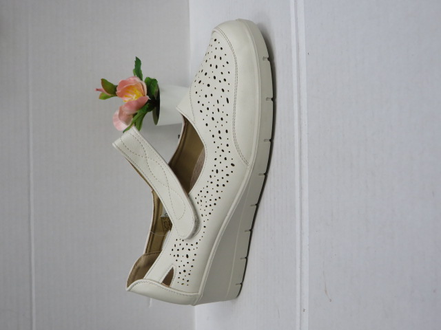 Półbuty Damskie 8802-2 JEDEN 37-42