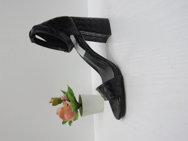 Czółenka damskie P1420-1 JEDEN 36-41 1