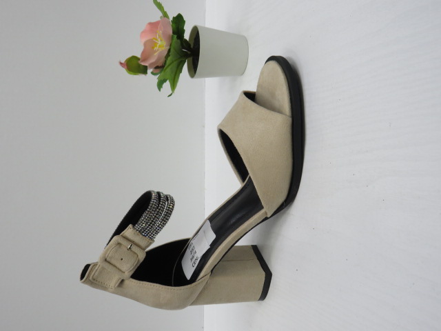 Czółenka damskie 2556-2 JEDEN 36-41