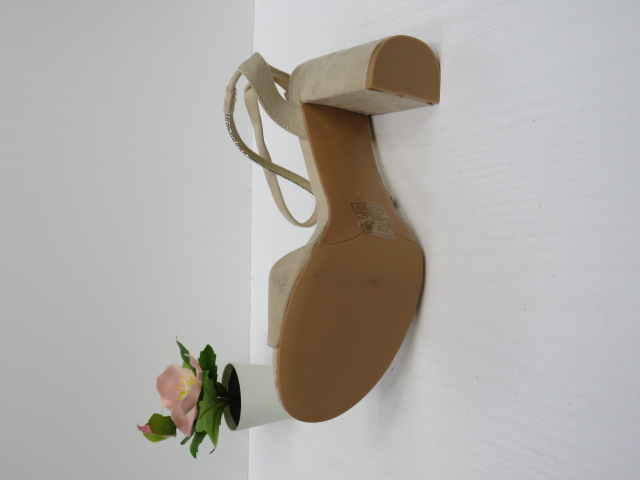 Czółenka damskie 2552-4 JEDEN 36-41 2