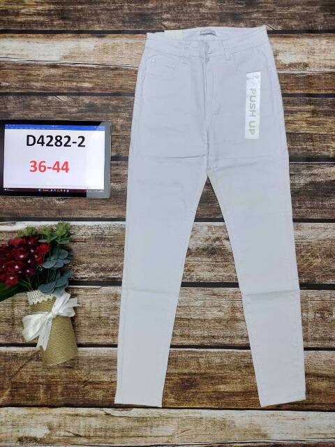 Jeansy damskie D4282-2 1 kolor 36-44 1