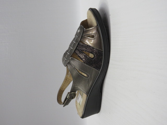 Sandały damskie B219-24 JEDEN 37-42