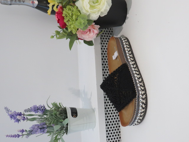 Klapki Damskie AT0674 BLACK 36-41