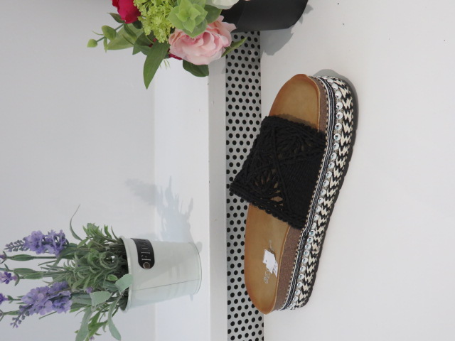 Klapki Damskie AT0674 BLACK 36-41 1