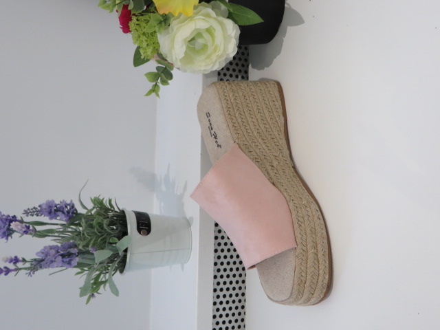 Klapki Damskie AM05 JEDEN 36-41 1