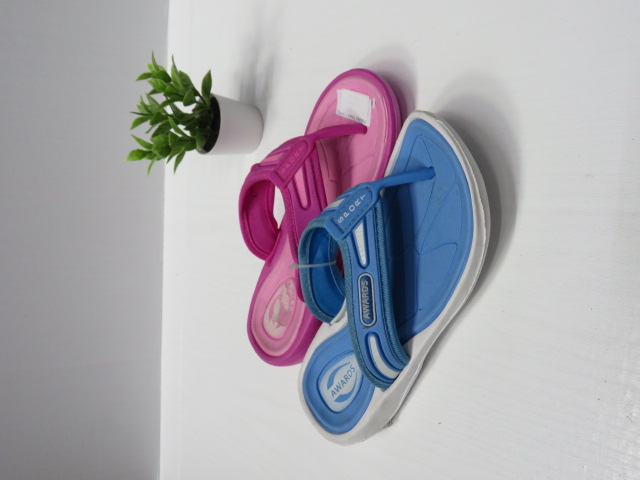 Kapcie Dziecięce C637-1 MIX3 30-35 1