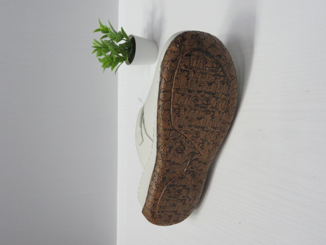 Klapki Damskie 504A WHITE 36-42 2