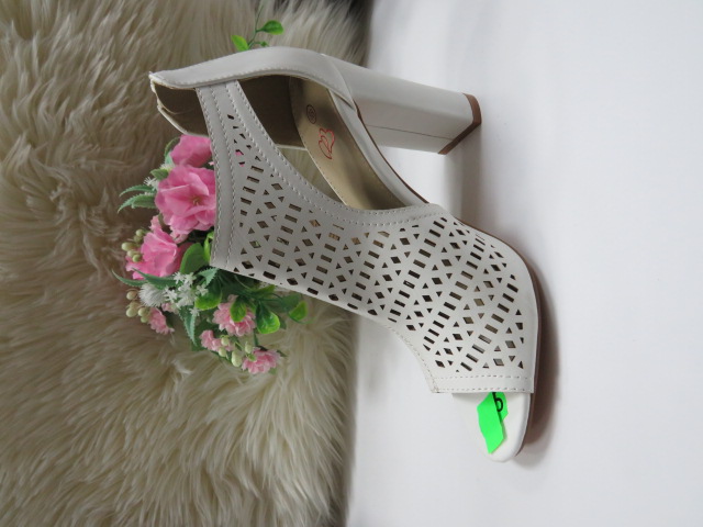 Czółenka Damskie 066 WHITE 36-41 1