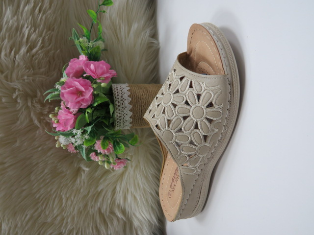 Klapki Damskie DE985-8 JEDEN 36-41