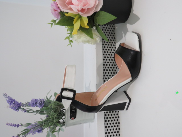 Czółenka Damskie X8193 BLACK 36-41