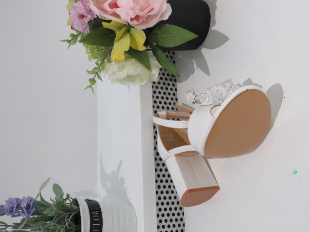 Czółenka Damskie HB2518 WHITE 36-41 2