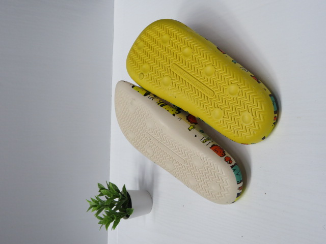 Kapcie Dziecięce SB5209 MIX KOLOR 30-35 2