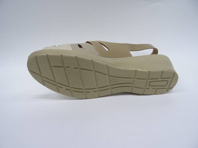 Sandały damskie B219-7 JEDEN 37-42 2