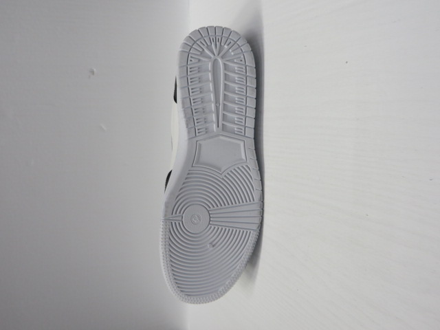 Sportowe Męskie E2011B-5P JEDEN 41-47 2